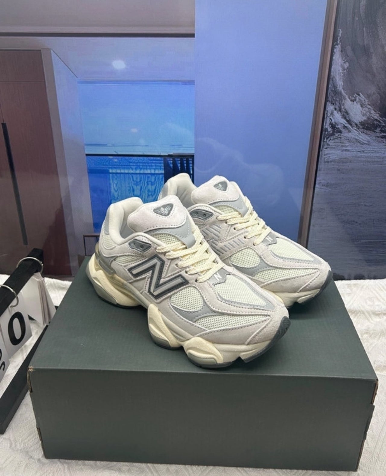 NB white grey