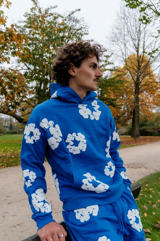 DT THE COTTON WREATH HOODIE ROYAL BLUE