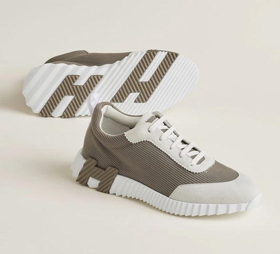 H bouncing taupe