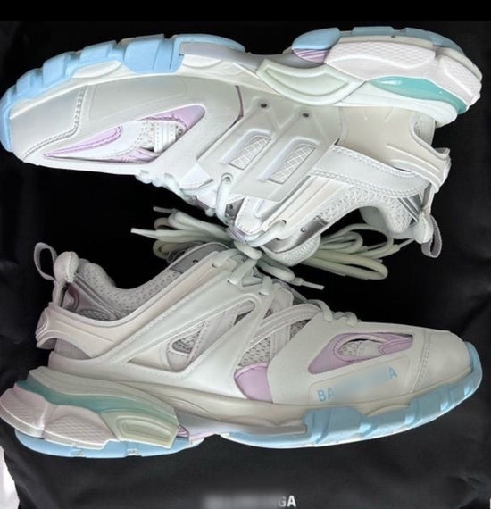 B Tracks Pastel White